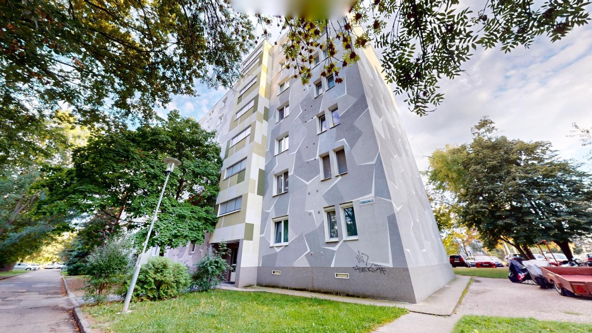 Modern 2 Bedroom Apt - Free Parking براتسيلافا المظهر الخارجي الصورة